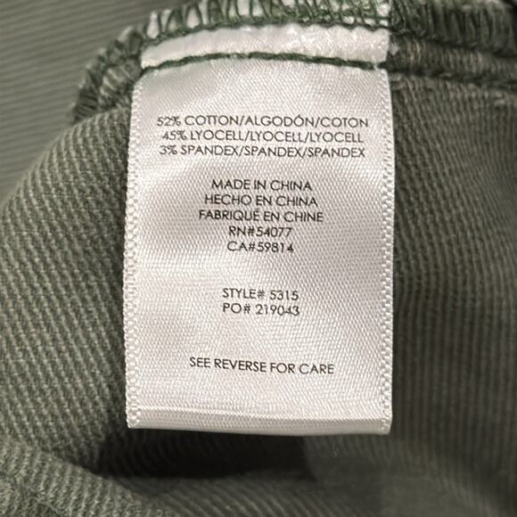 NWOT Cabi 5315 The Quest Skinny Stretch Fine Cord Army Green Pants Size 10 - Picture 9 of 9